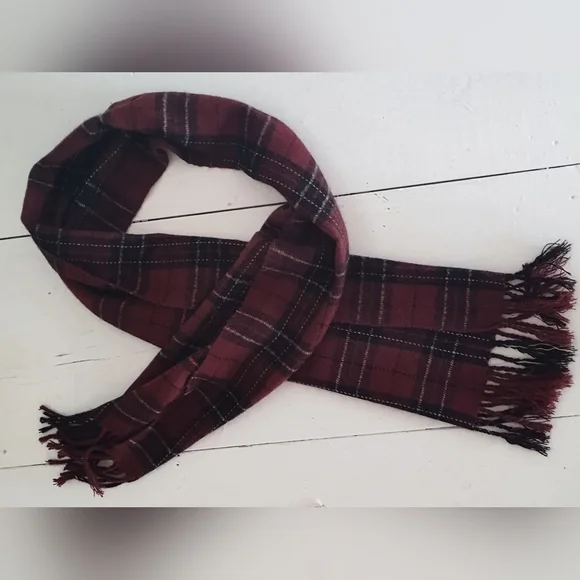 Jeffrey Banks Dark Acadamia Burgundy Red Black Plaid Scarf With Fringe - Picture 3 of 4